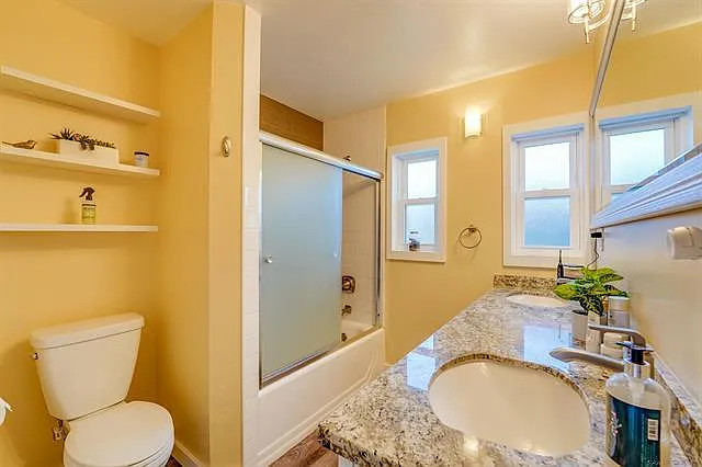 3152 Horton Ave — Photo 16