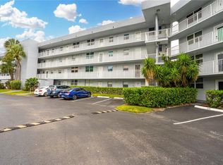 120 Royal Park Dr APT 4E, Oakland Park, FL 33309