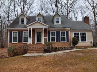 224 Raintree Dr, Matthews, NC 28104