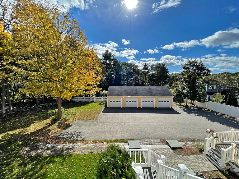 76 N Shore Rd #3 — Photo 13