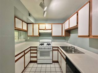 15290 SW 106th Ln APT 307, Miami, FL 33196