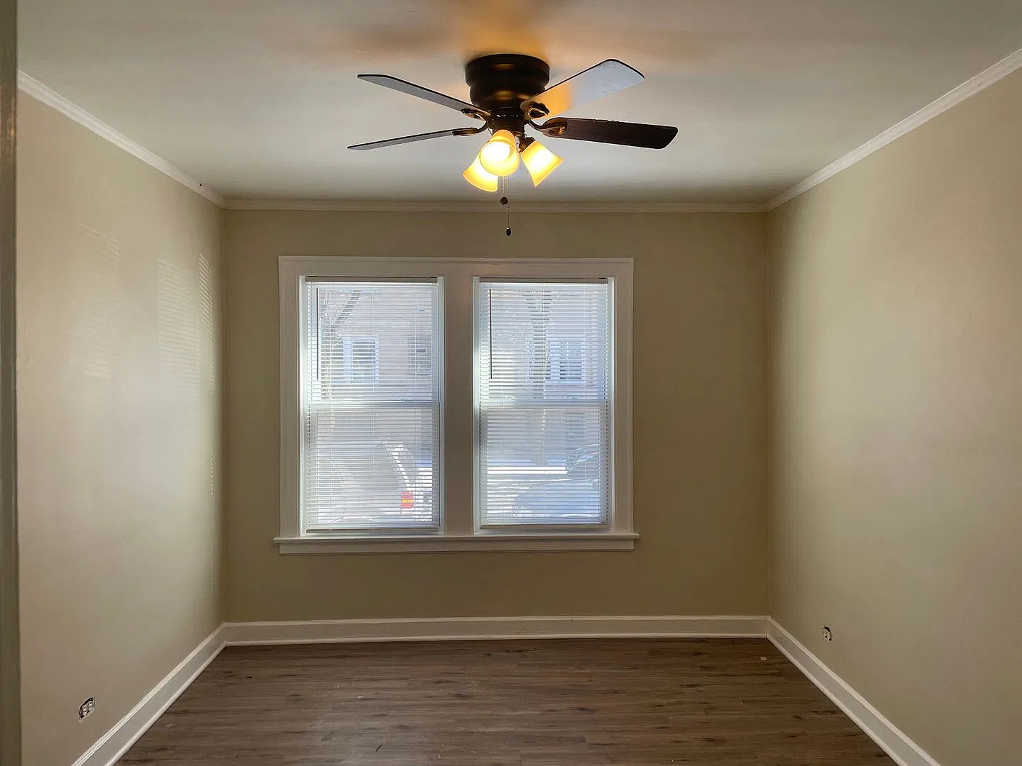 Beautiful apartment in Belmont Cragin — Photo 2