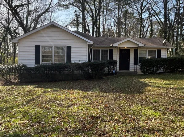 1027 N Born Rd, Stone Mountain, GA 30088