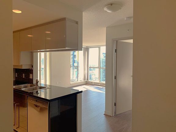 2nd image of 1408 Strathmore Mews #2703