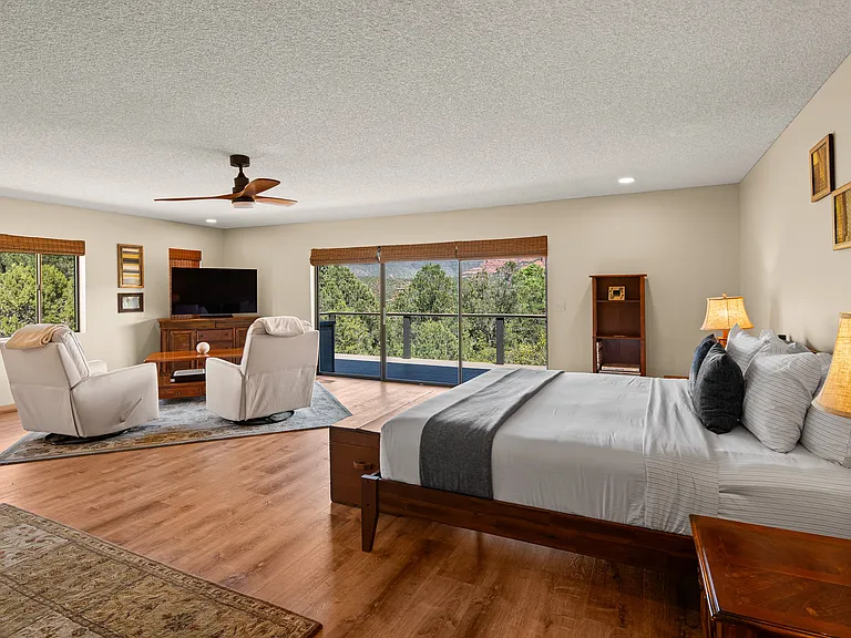 525 Coronado Trl — Photo 24