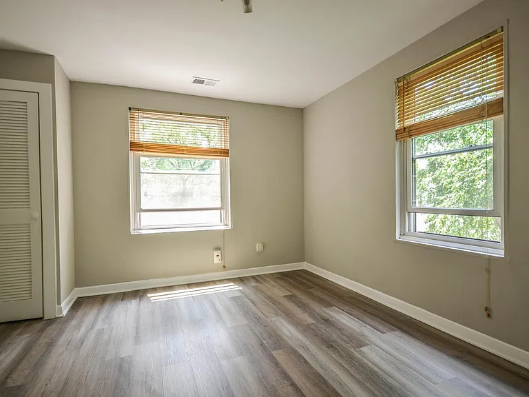 4840 Macarthur Blvd NW #404 — Photo 16