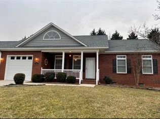 108 Forrest Hills Cir, King, NC 27021