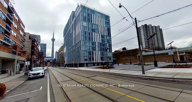 50 McCaul St #405 — Photo 3