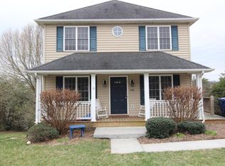 233 Towne Crier Rd, Goode, VA 24502