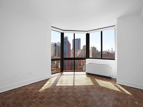 3rd image of 420 W 42nd St APT 22B