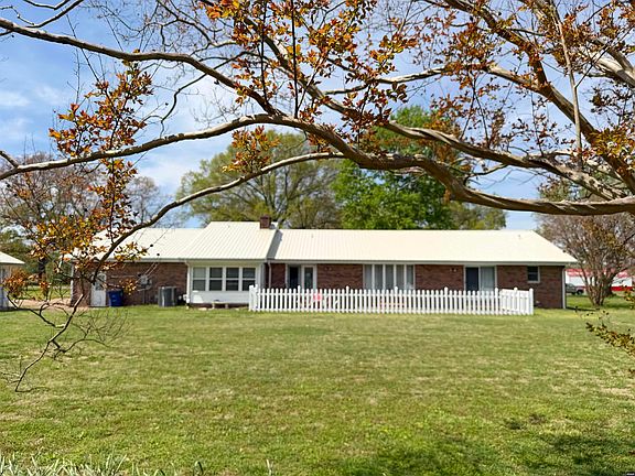 2nd image of 338 Mount Pelia Rd