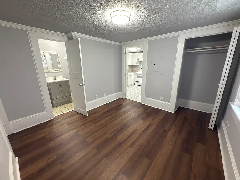 2217 Blossom St #2 — Photo 10