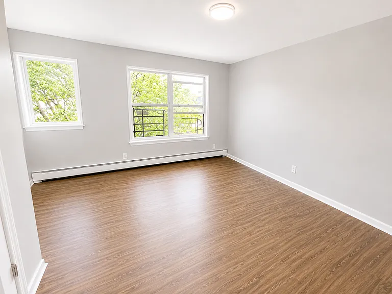 400-401 Stuyvesant Ave #17A — Photo 4