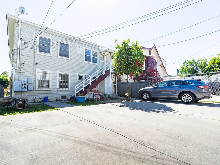 223 S Reno St — Photo 21