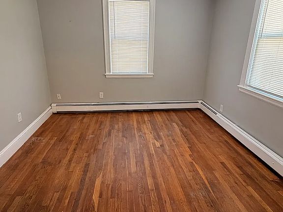 5th image of 175 Florence St #1R