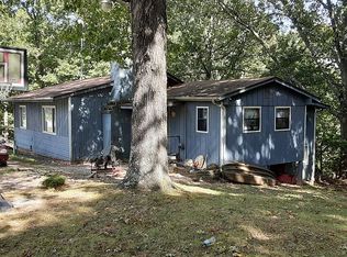 1057 Mundell Rd, Eureka Springs, AR 72631