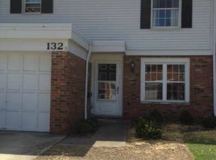 132 Drury Ln, Cleveland, OH 44124