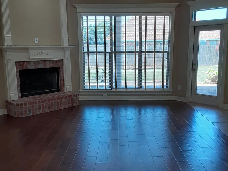 420 Half Moon Ln — Photo 4
