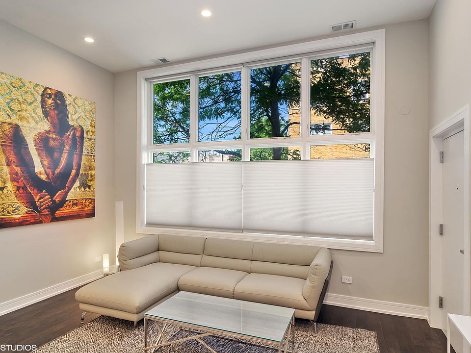 1st image of 3101 N California Ave #1