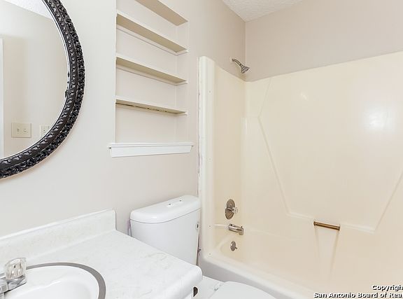 4th image of 7203 Cherrybrook St