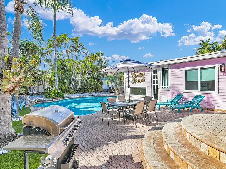 3218 Palm Dr — Photo 22