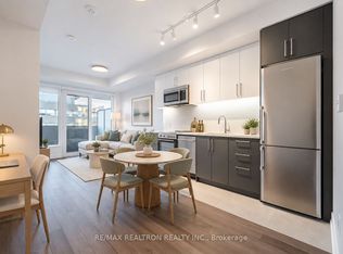 2525 Bathurst St #905, Toronto, ON M6B 2Y9