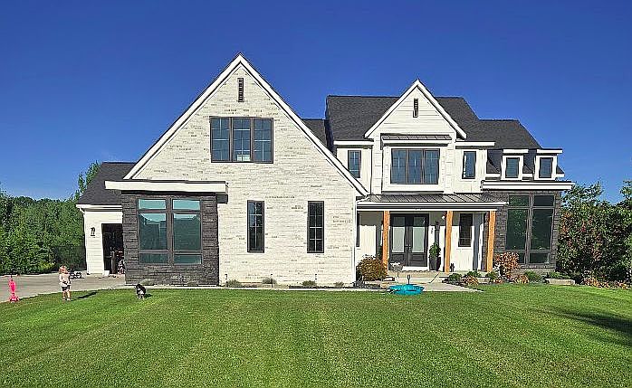 1st image of 5934 Golden Hollow Dr SE