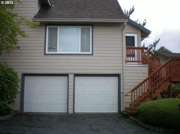 371 NE Village Squire Ave Unit 24, Gresham, OR 97030