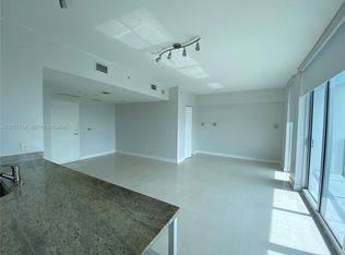 185 SW 7th St APT 4100, Miami, FL 33130
