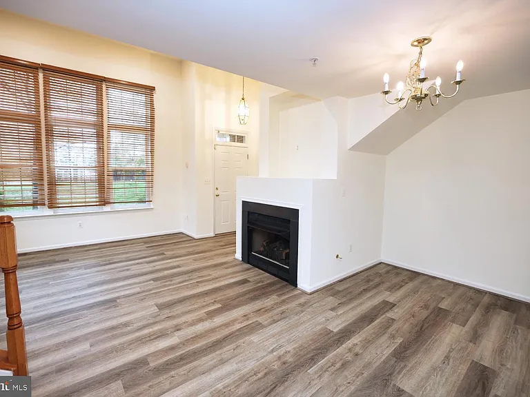 42309 Onyx Ter — Photo 16