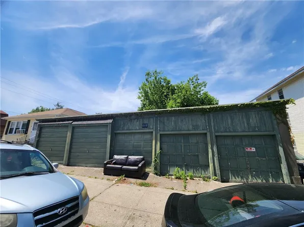 82 Larch St, Pawtucket, RI 02860