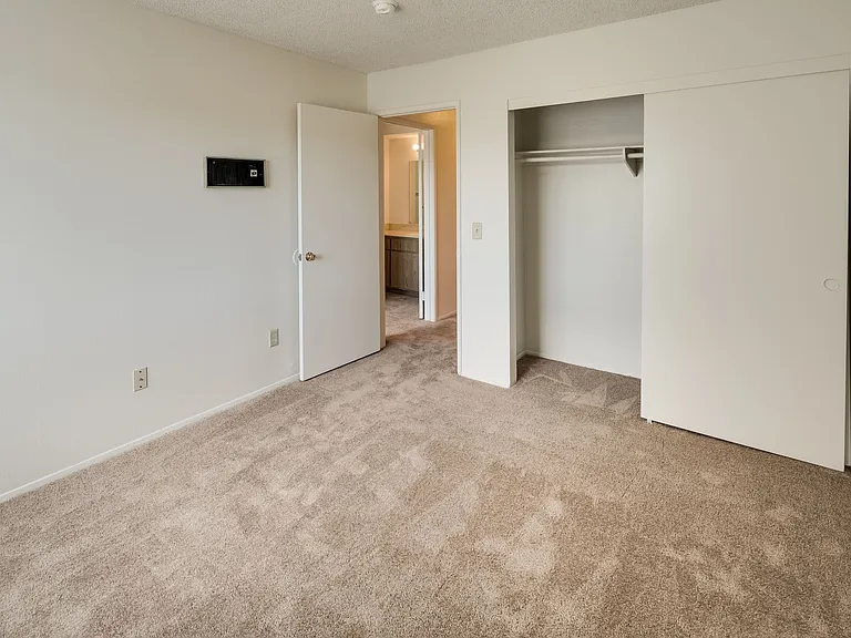 Stone Ridge Apartments — Photo 8