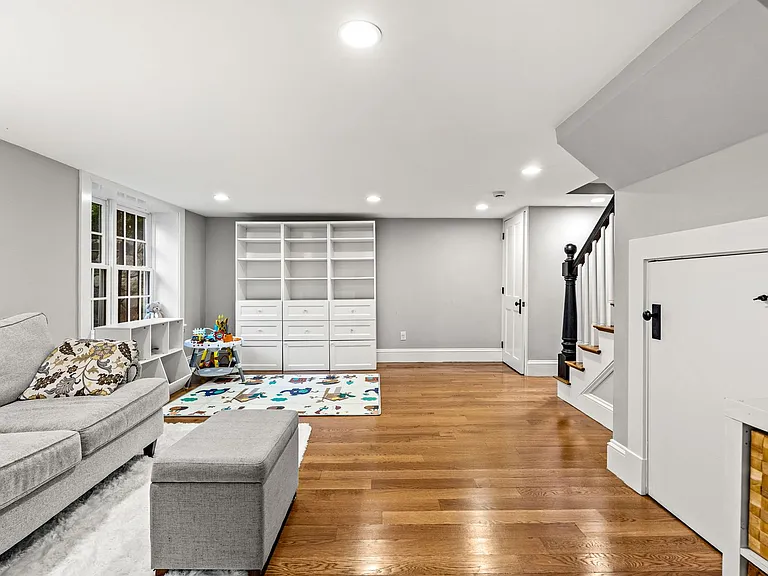 2 Brattle Cir — Photo 41