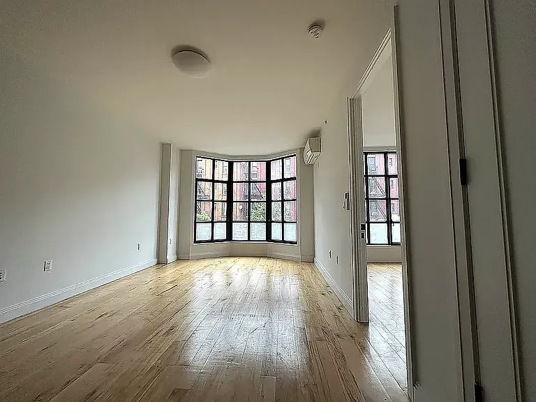 564 Saint Johns Pl #625 — Photo 4
