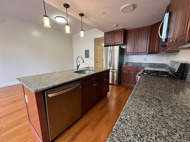 104 N Aurora St #2N — Photo 52