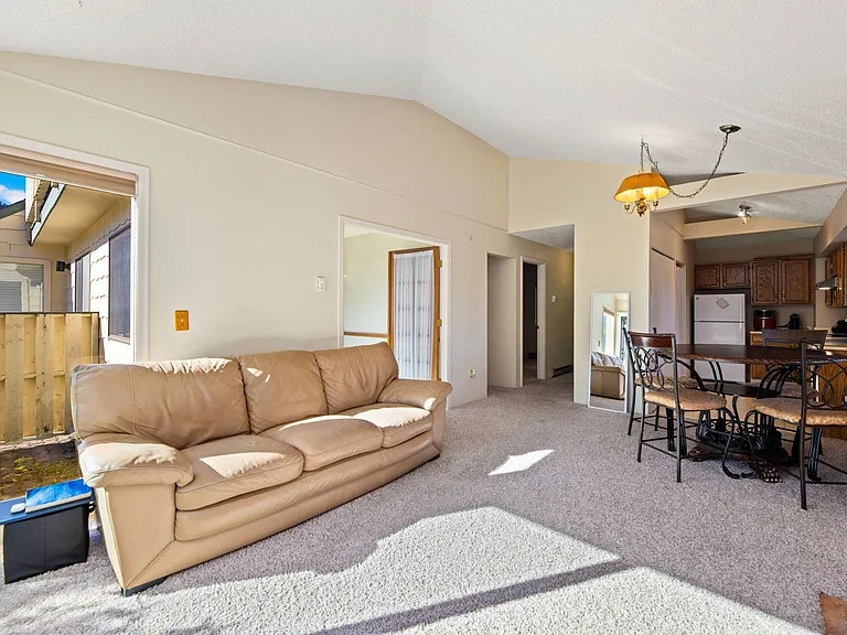 1010 S Saint Vrain Ave #C4 — Photo 4