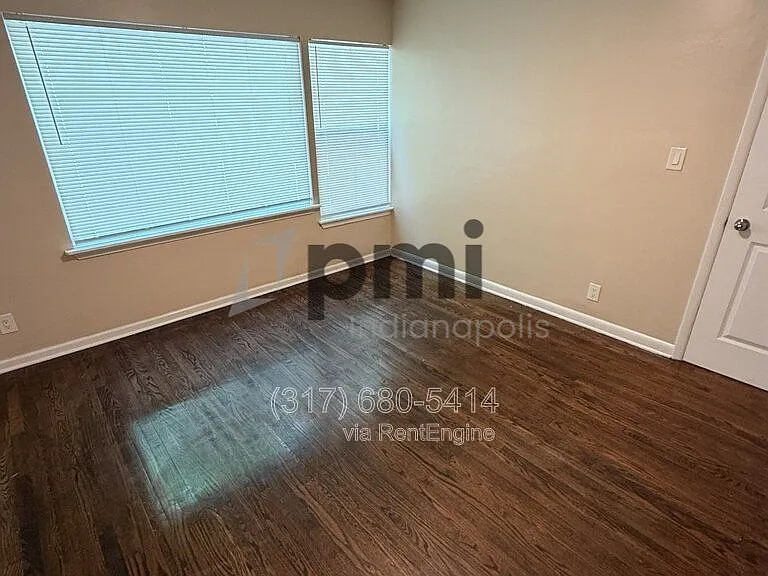14992 Allisonville Rd — Photo 10