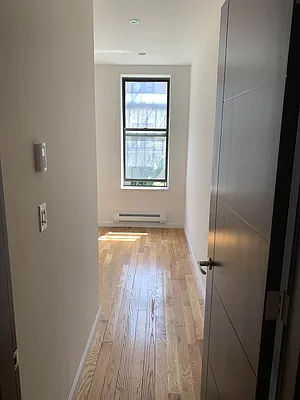 Rented by (Legacy) Scope Realty | media 6