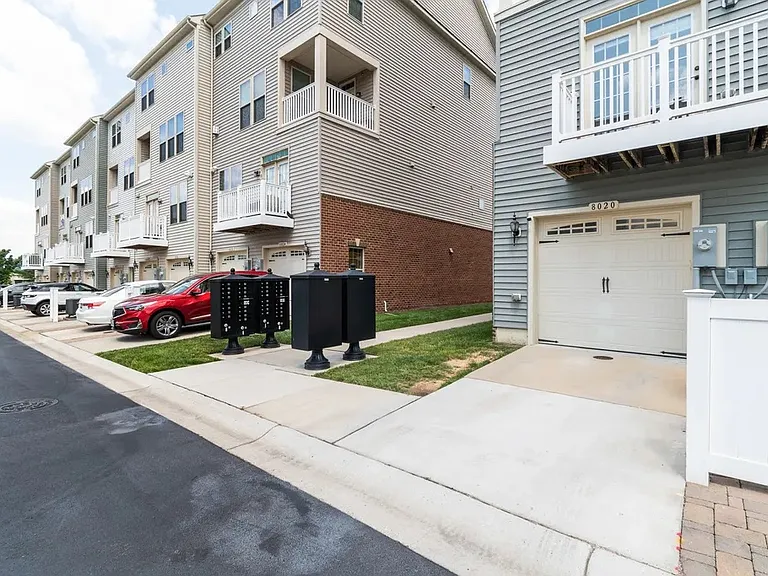 8020 Orchard Grove Rd — Photo 31