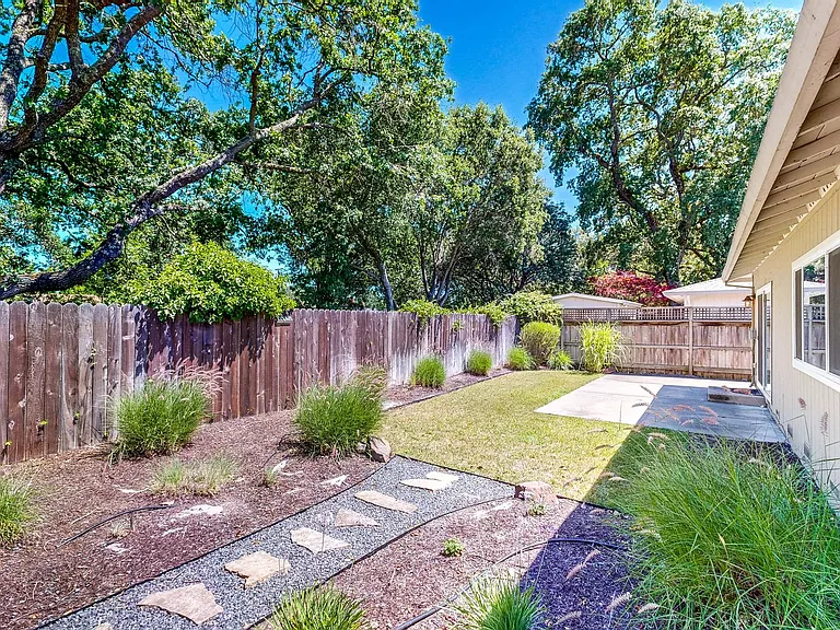 2146 Rivera Dr — Photo 59