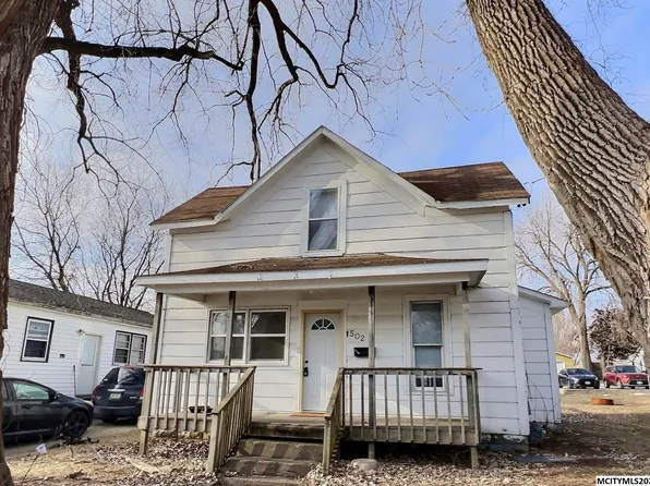 502 S Polk Ave, Mason City, IA 50401