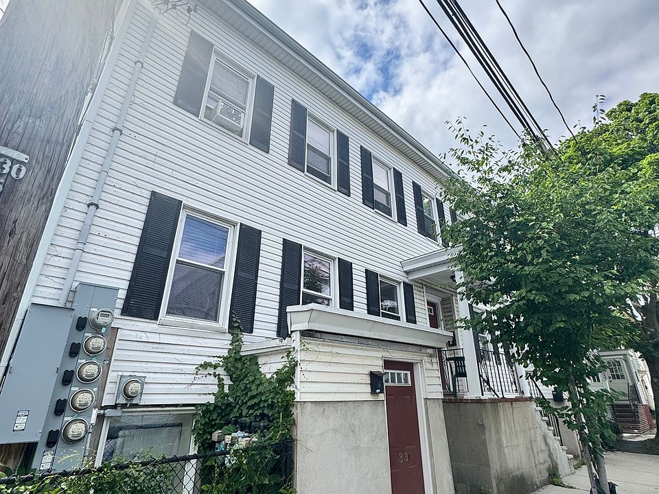 1st image of 33 Harding St #1