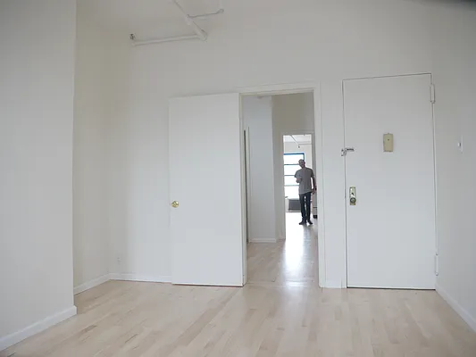 Sold by Leiter Realty Group LLC | media 30