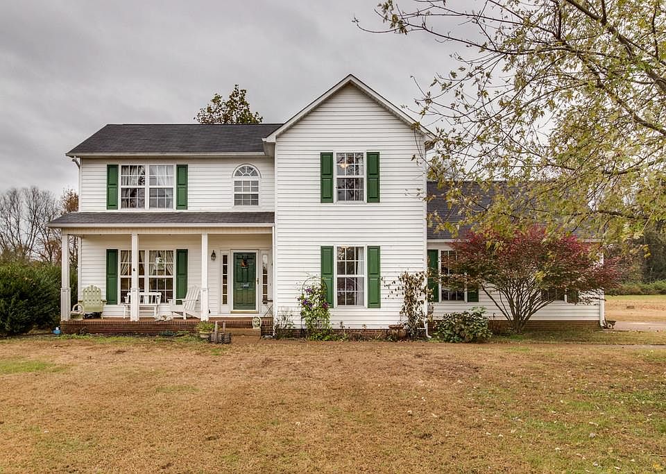 1st image of 1825 Autumn Ln