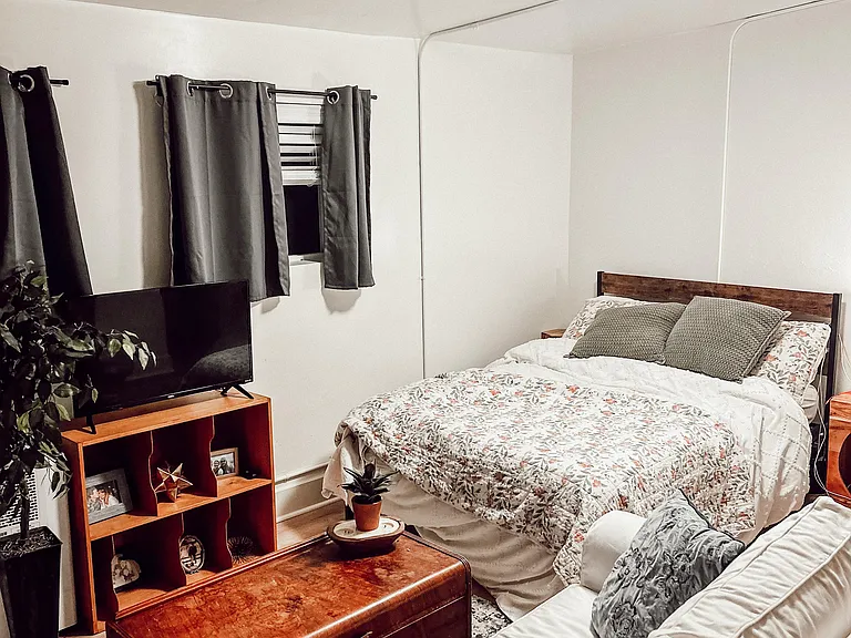 1314 I St #3 — Photo 3