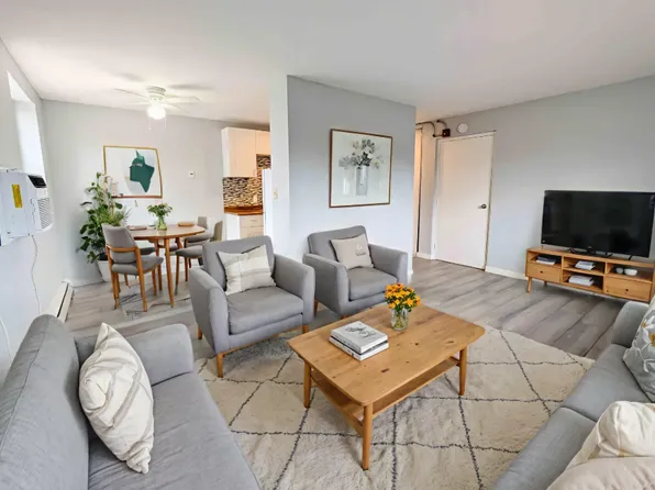 154 Lakeport Rd #1, Saint Catharines, ON L2N 4R3