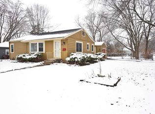 2105 Sharon Ave, Rockford, IL 61103