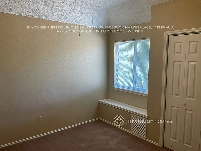4402 Laredo Dr — Photo 3