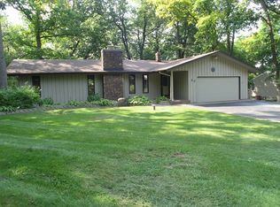 40 Glen Echo Rd, Elgin, IL 60120