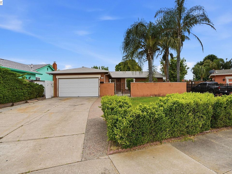 1st image of 2705 Adobe Ct